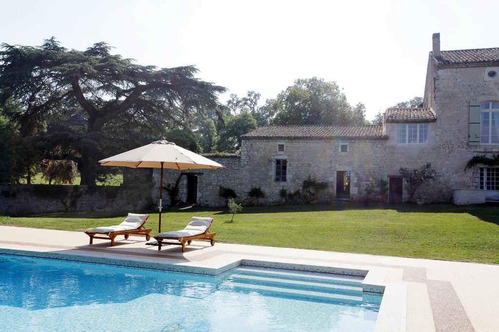 Domaine De Lamassas Bed & Breakfast Hautefage-la-Tour Bagian luar foto