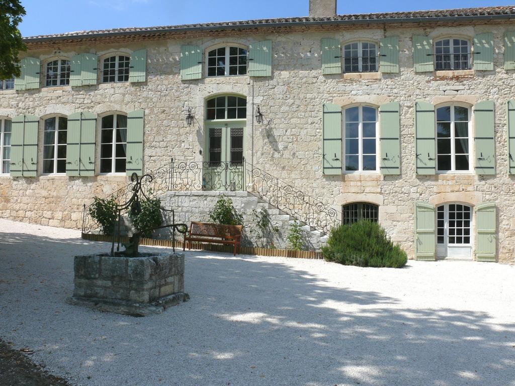 Domaine De Lamassas Bed & Breakfast Hautefage-la-Tour Bagian luar foto